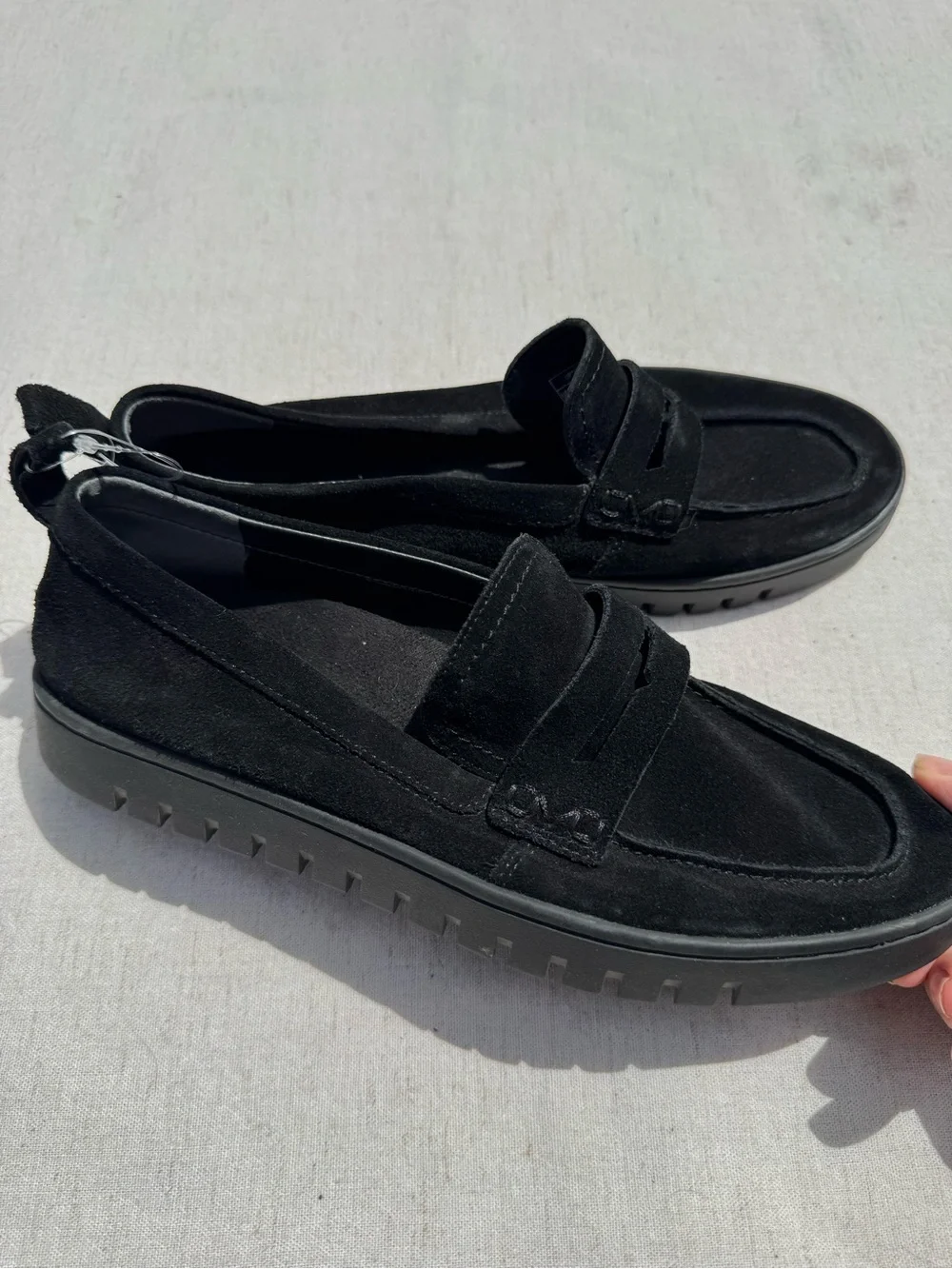 VIONIC uptown loafer - black suede
